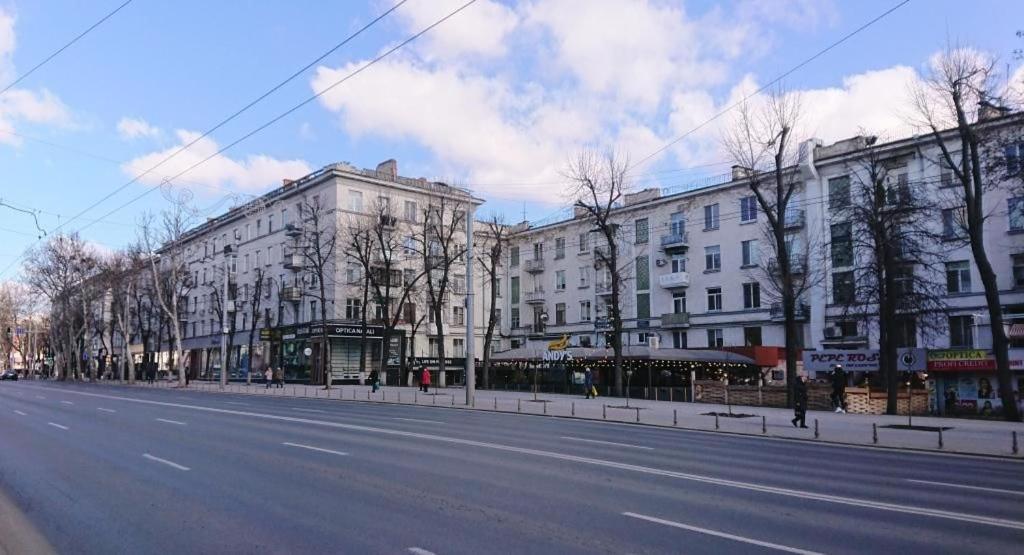 Апартаменти Stefan Cel Mare 64 Кишинів Екстер'єр фото